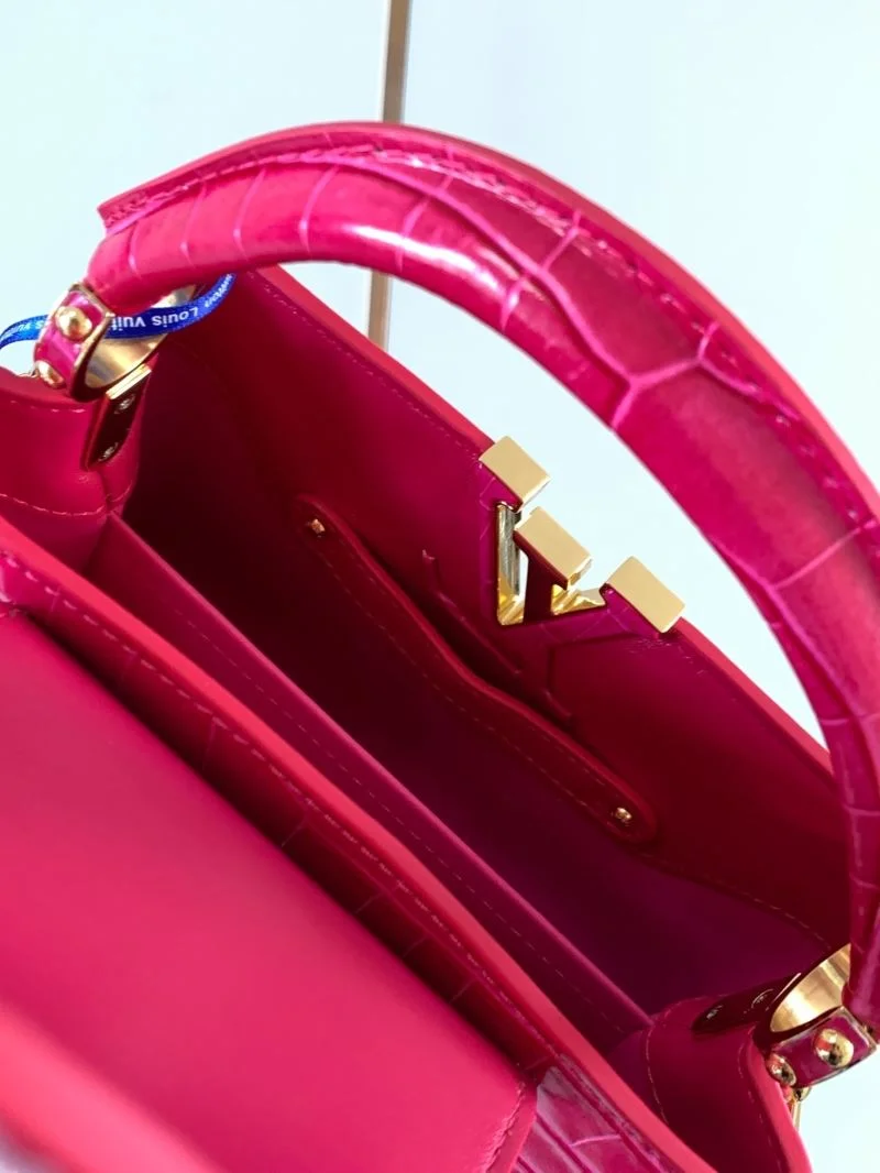 Chic Louis Vuitton Capucines BB Bags 40089