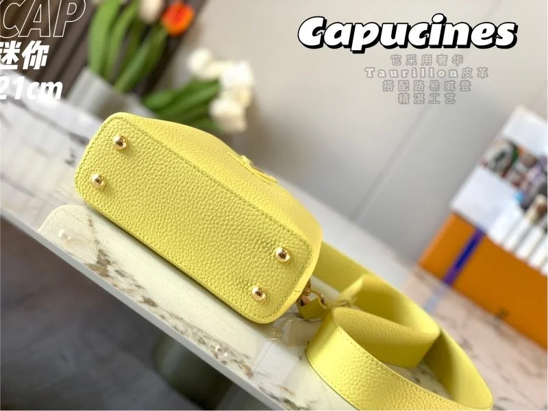Soft Louis Vuitton Capucines BB Bags 40123
