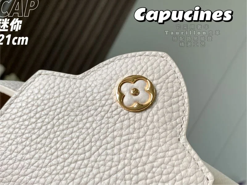 WellDesigned Louis Vuitton Capucines BB Bags 40087