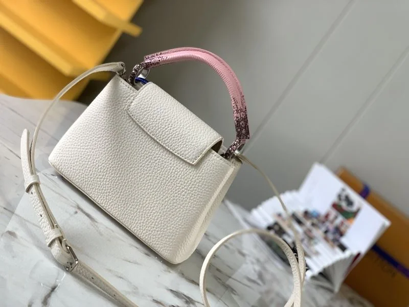 Louis Vuitton Capucines BB Bags Lightweight 40162