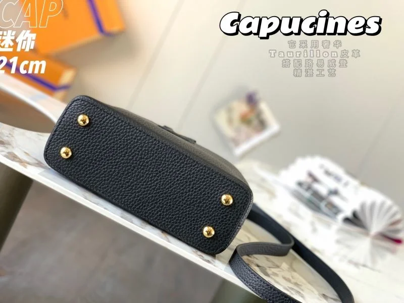 Comfortable Louis Vuitton Capucines BB Bags 40070