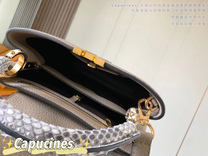 Fashionable Louis Vuitton Capucines BB Bags 40068