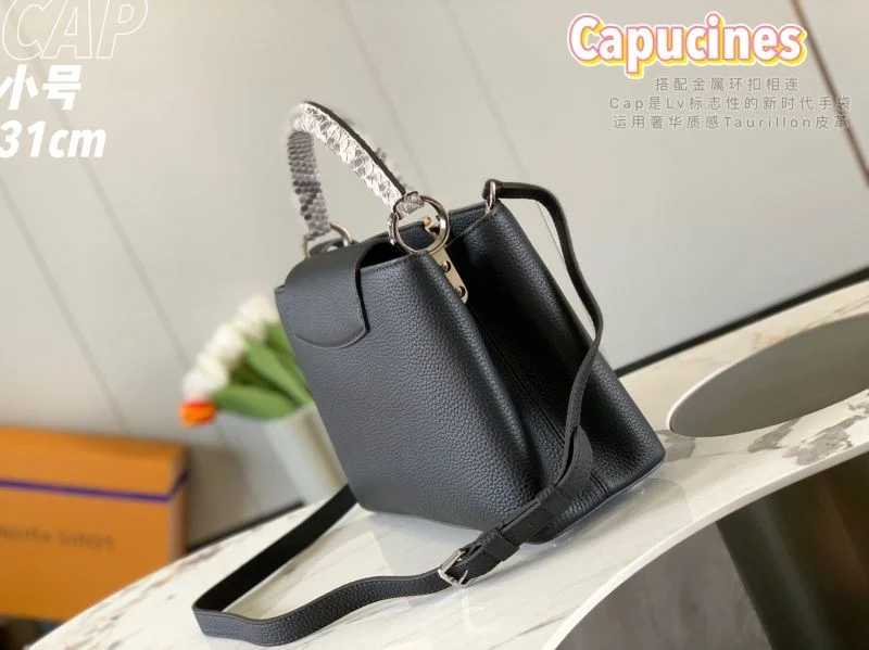 Effortless Louis Vuitton Capucines BB Bags 40066