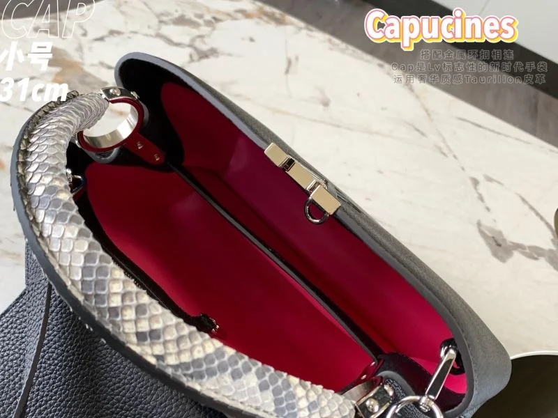 Effortless Louis Vuitton Capucines BB Bags 40066