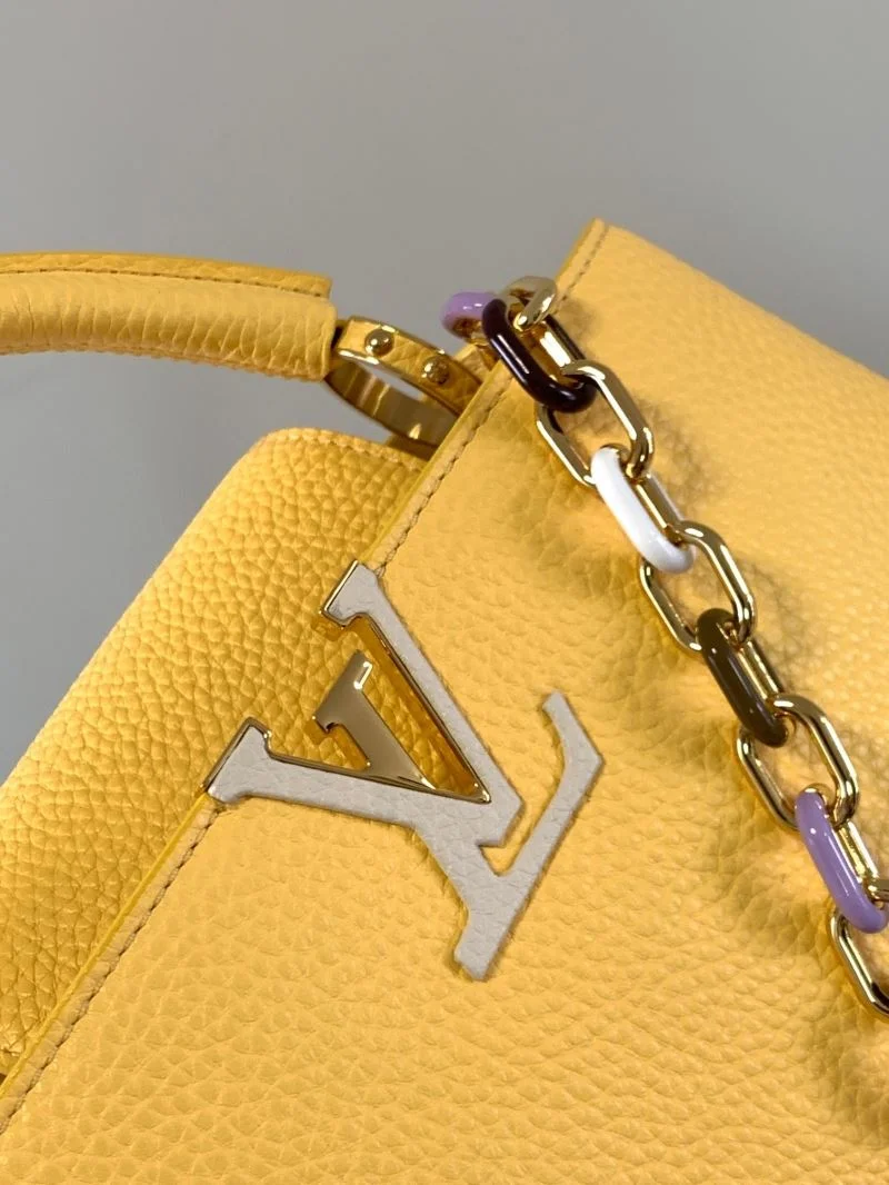 Cozy Louis Vuitton Capucines BB Bags 40055