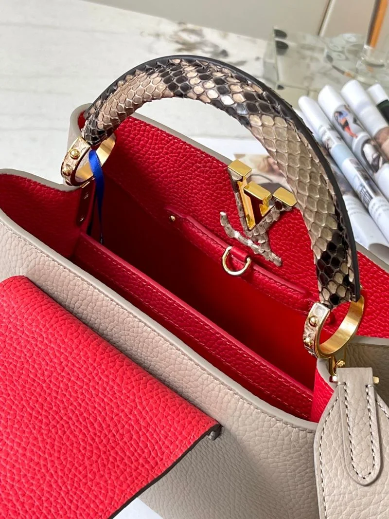 Flexible Louis Vuitton Capucines BB Bags 40059