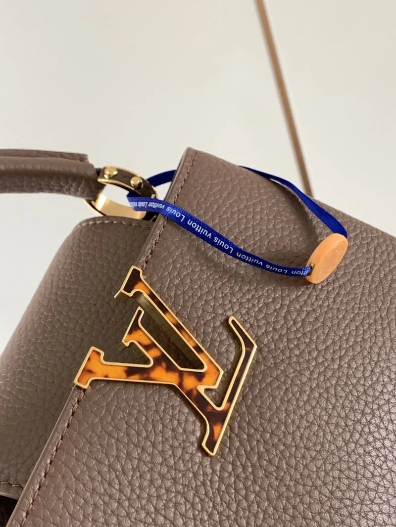 Neat Louis Vuitton Capucines BB Bags 40056