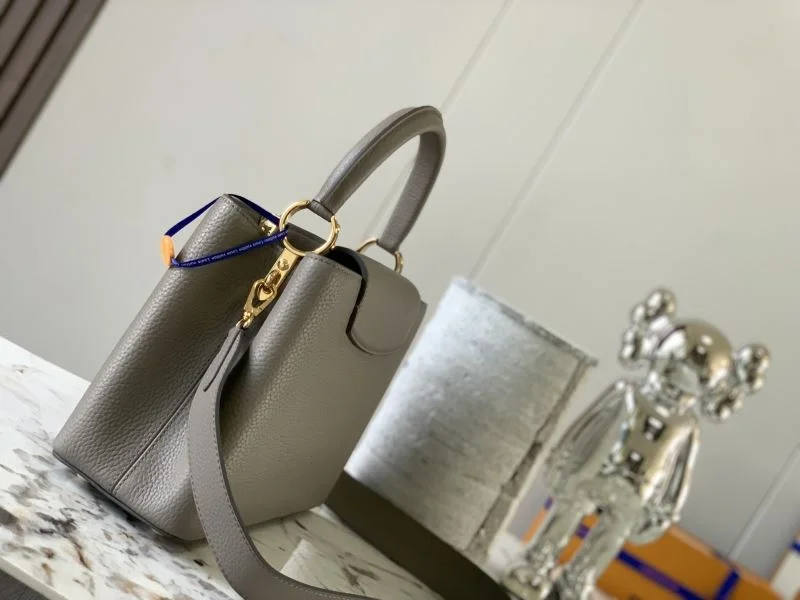 StreetReady Louis Vuitton Capucines BB Bags 40042