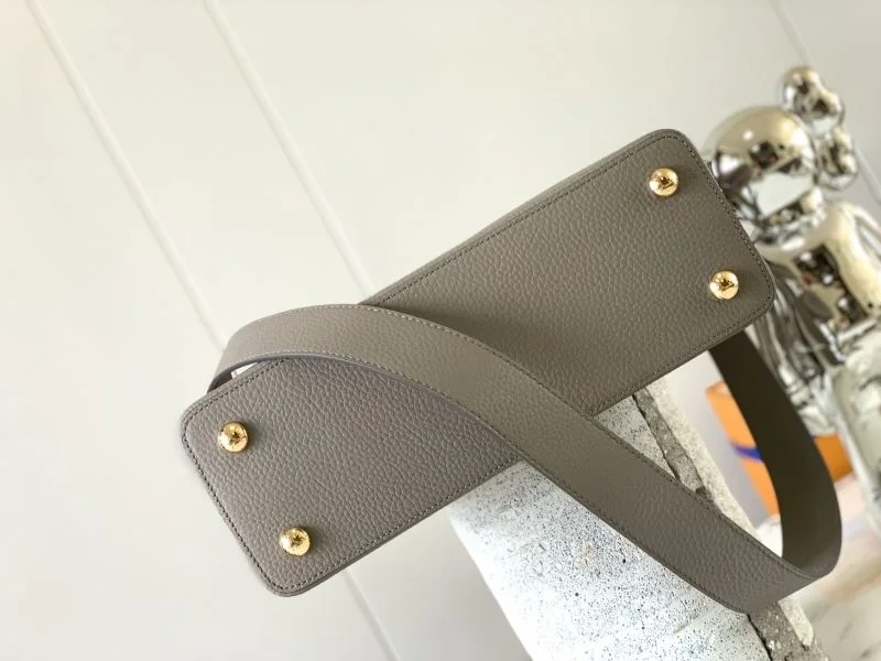 StreetReady Louis Vuitton Capucines BB Bags 40042