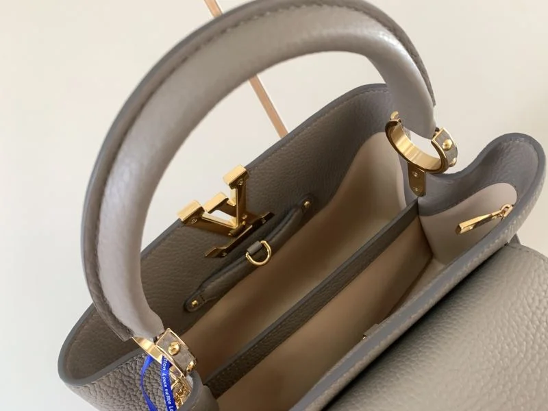 StreetReady Louis Vuitton Capucines BB Bags 40042