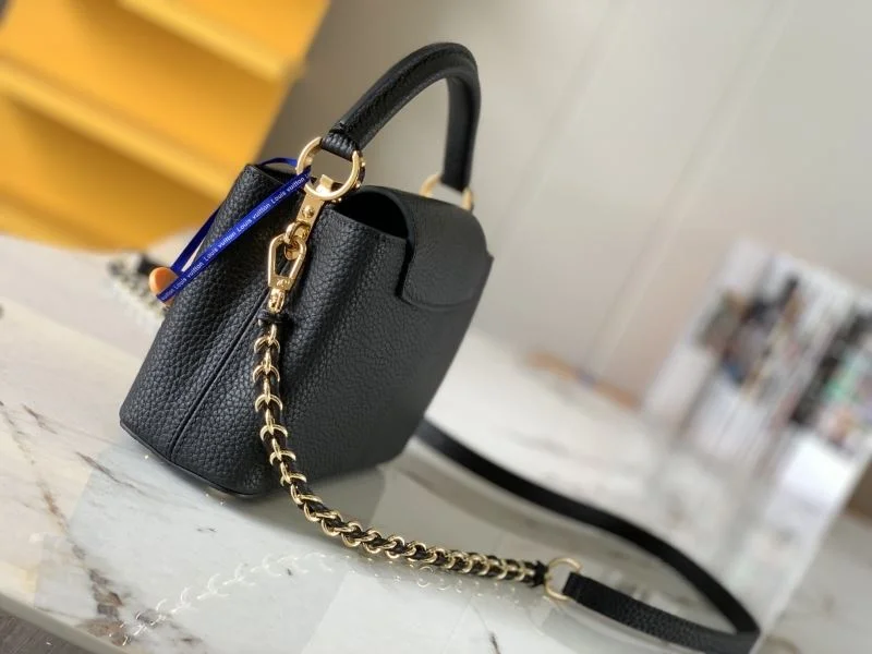 Louis Vuitton Capucines BB Bags Sleek 40041
