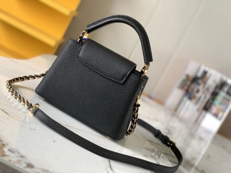 Louis Vuitton Capucines BB Bags Sleek 40041