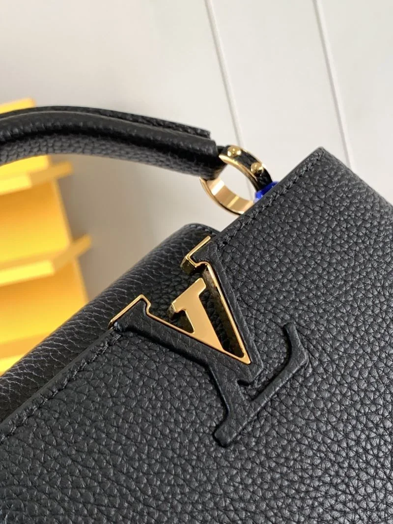 Louis Vuitton Capucines BB Bags Sleek 40041