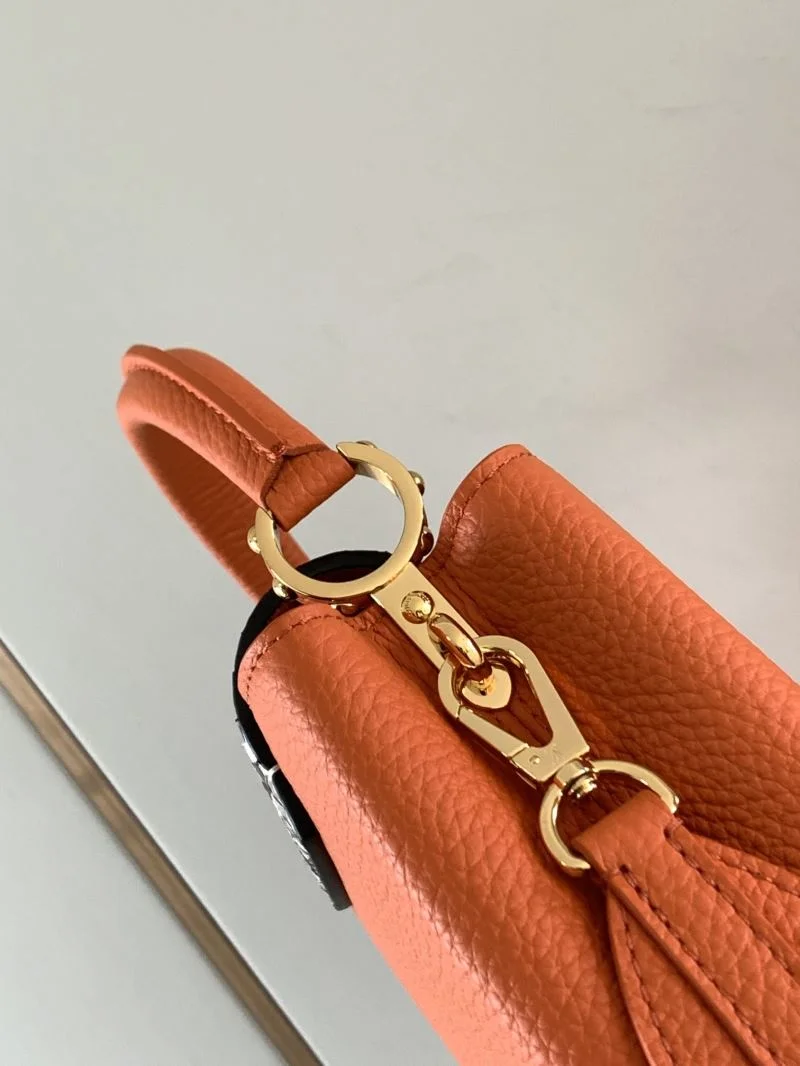 Neat Louis Vuitton Capucines BB Bags 40029