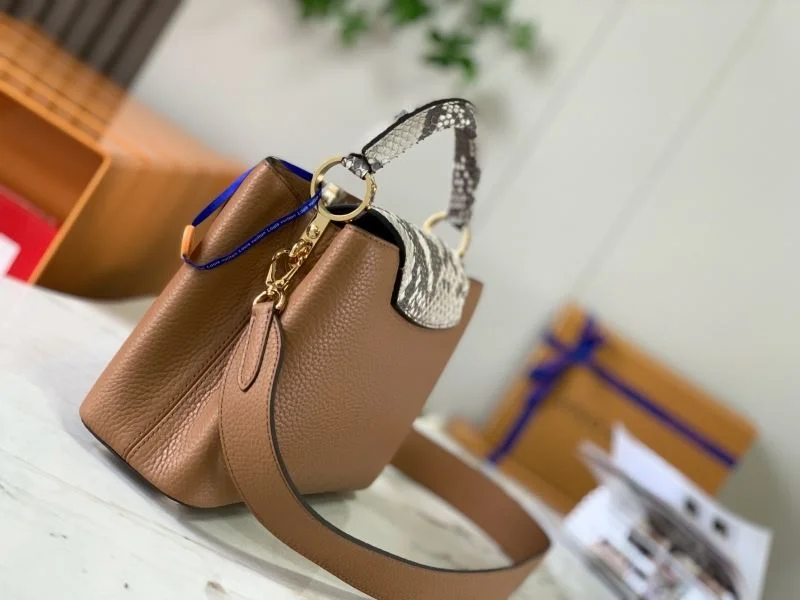 Louis Vuitton Capucines BB Bags ComfortFit 40031