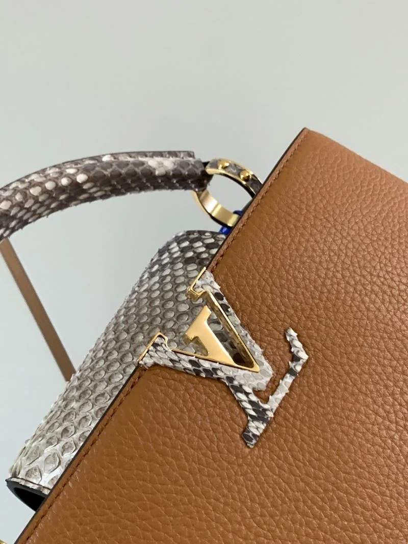 Louis Vuitton Capucines BB Bags ComfortFit 40031