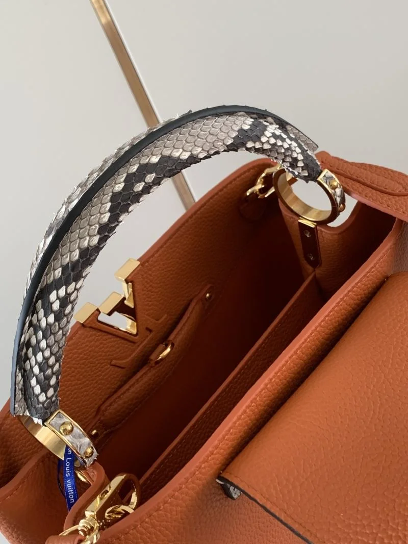 EyeCatching Louis Vuitton Capucines BB Bags 40018