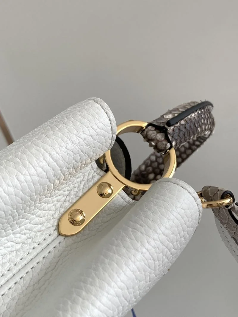 Louis Vuitton Capucines BB Bags QuickDry 40021
