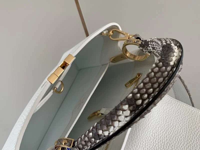 Louis Vuitton Capucines BB Bags QuickDry 40021