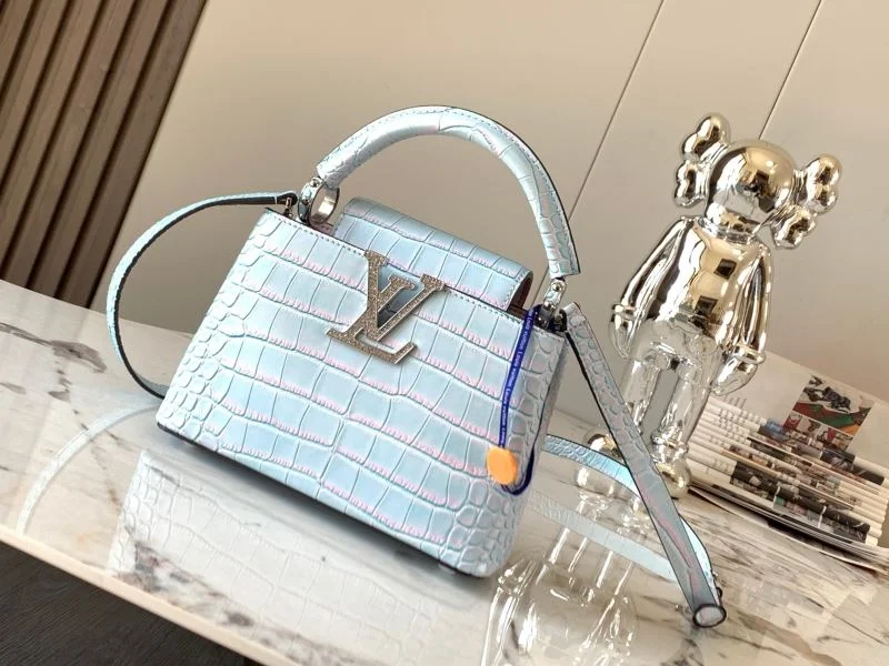 Lightweight Louis Vuitton Capucines BB Bags 40024