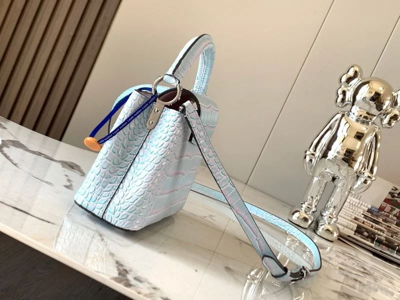 Lightweight Louis Vuitton Capucines BB Bags 40024