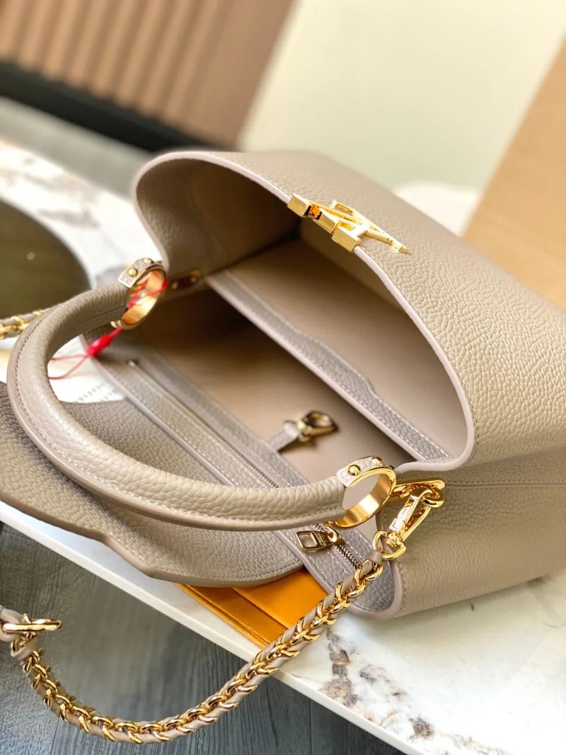 Lightweight Louis Vuitton Capucines BB Bags 40025