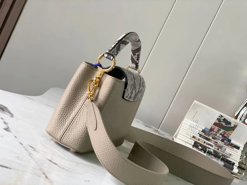 WellDesigned Louis Vuitton Capucines BB Bags 40013