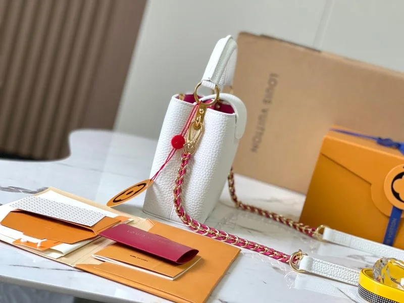 Premium Louis Vuitton Capucines BB Bags 40012