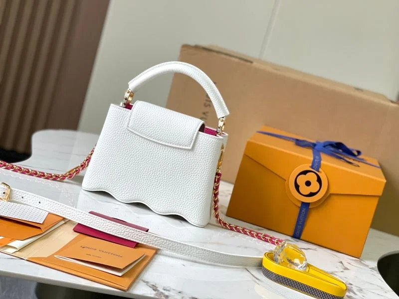 Premium Louis Vuitton Capucines BB Bags 40012