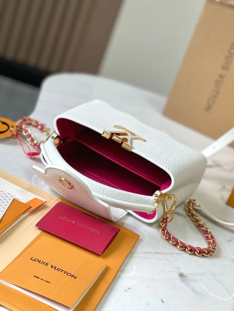 Premium Louis Vuitton Capucines BB Bags 40012