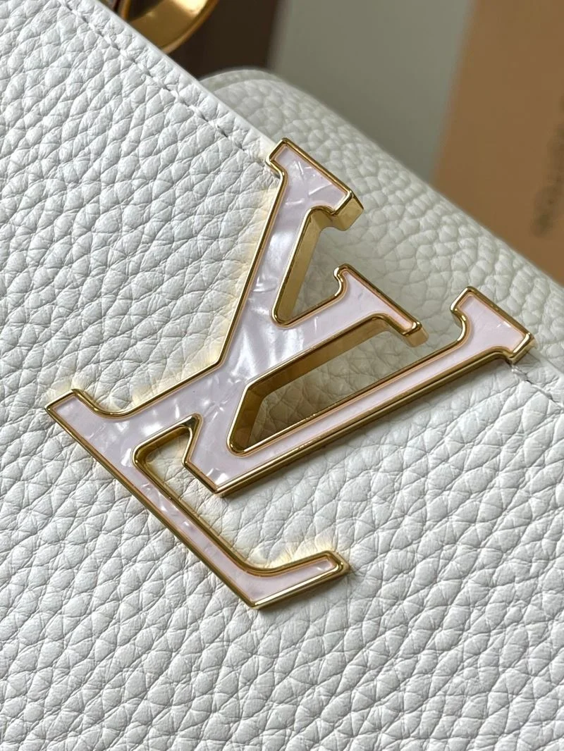 Premium Louis Vuitton Capucines BB Bags 40012