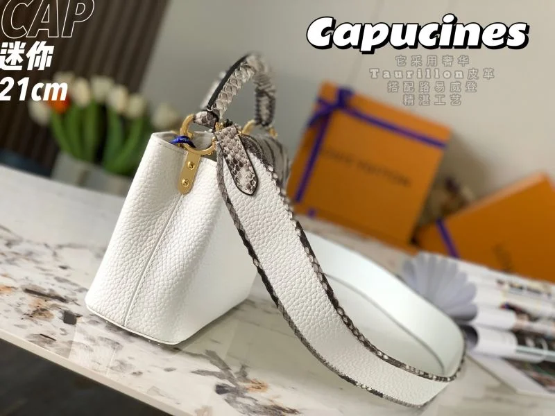 Reliable Louis Vuitton Capucines BB Bags 40003