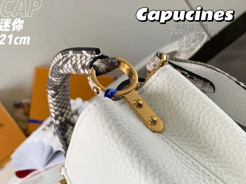 Reliable Louis Vuitton Capucines BB Bags 40003