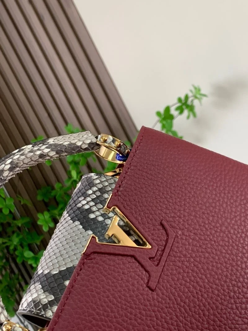 Louis Vuitton Capucines BB Bags QuickDry 40002