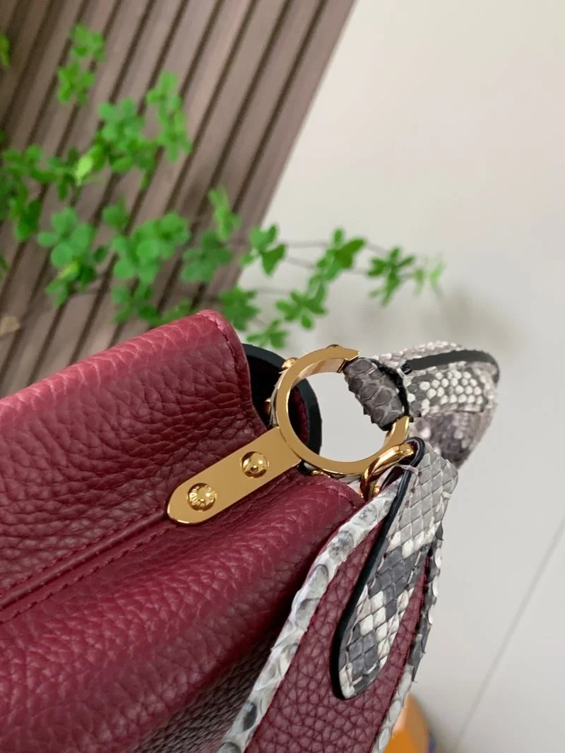 Louis Vuitton Capucines BB Bags QuickDry 40002