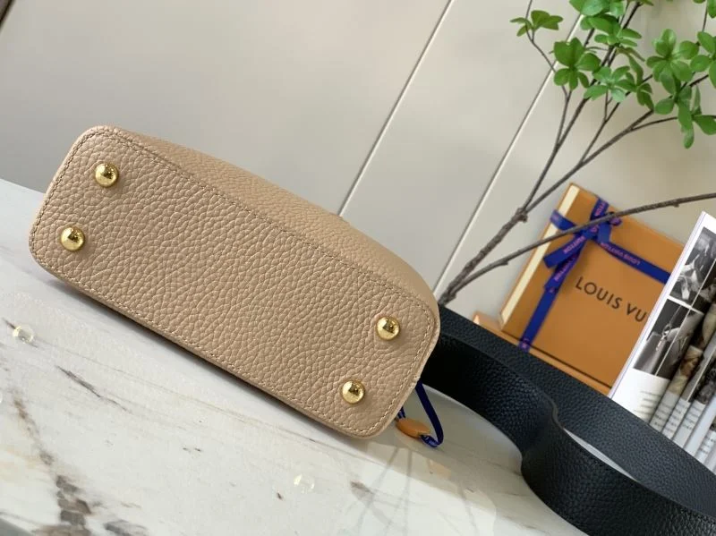 Reliable Louis Vuitton Capucines BB Bags 40037