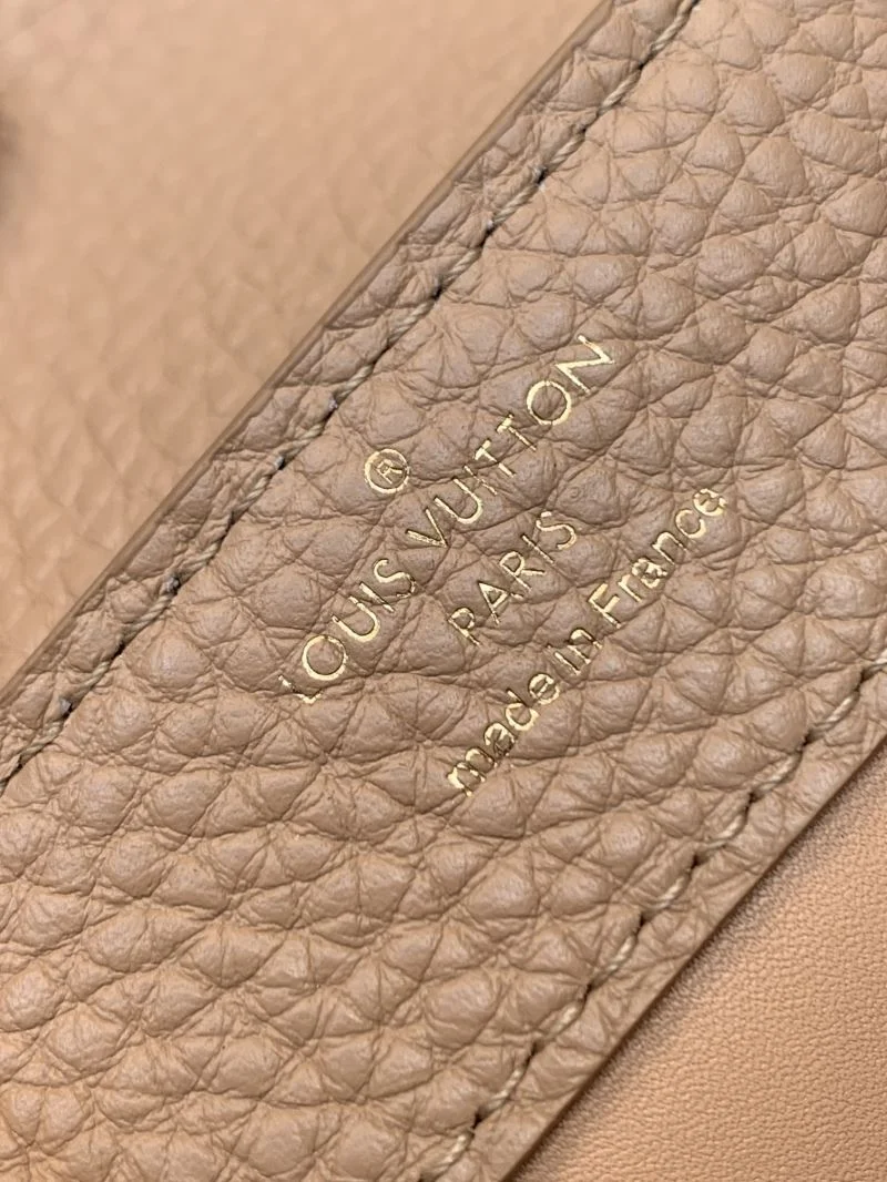 Reliable Louis Vuitton Capucines BB Bags 40037