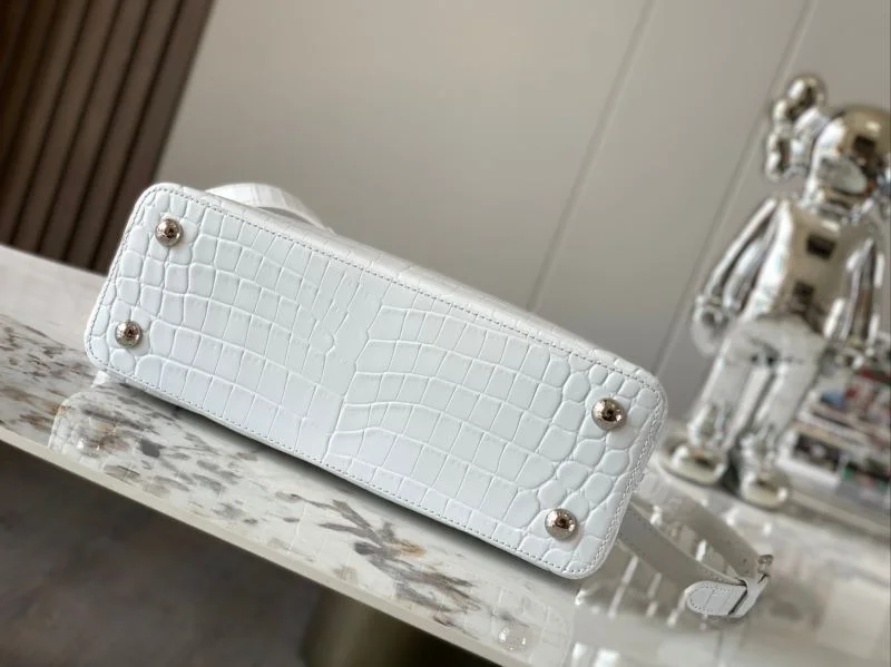Louis Vuitton Capucines BB Bags Unique 39990