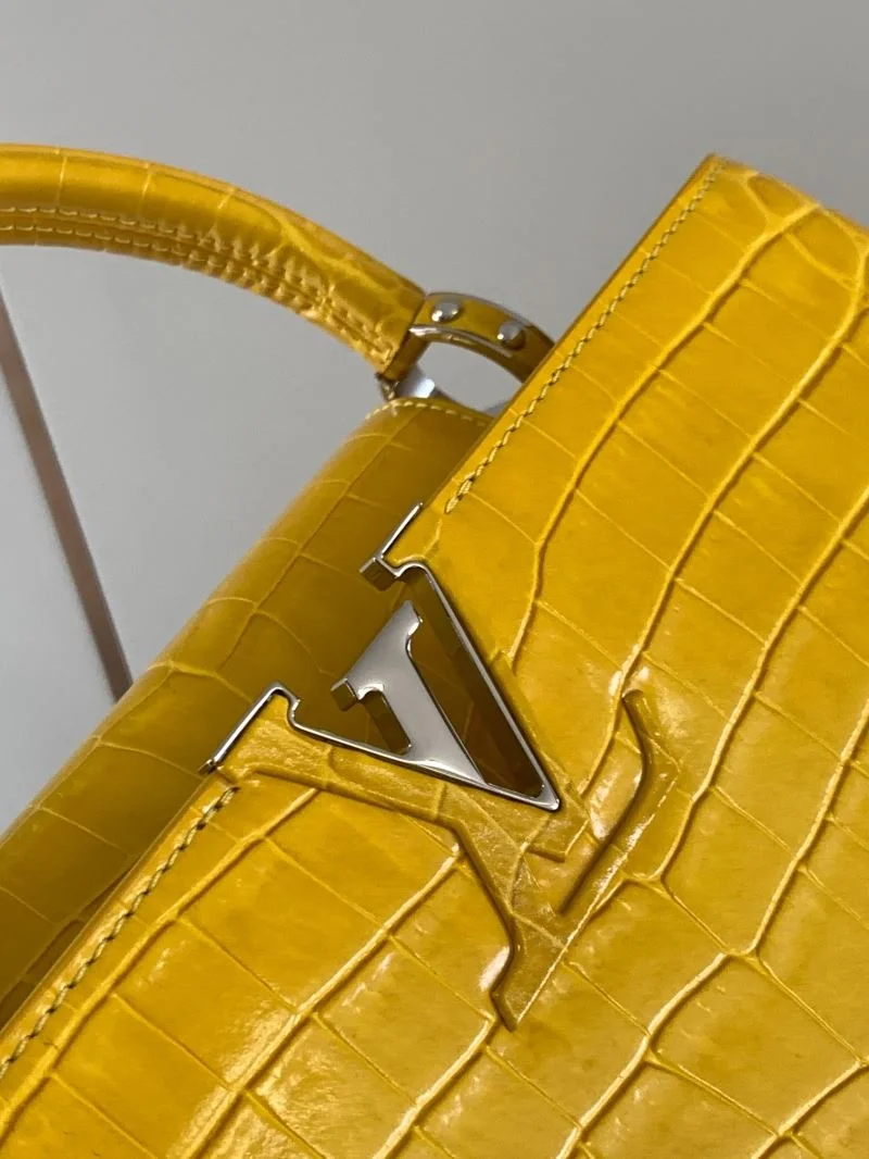 Stylish Louis Vuitton Capucines BB Bags 40033