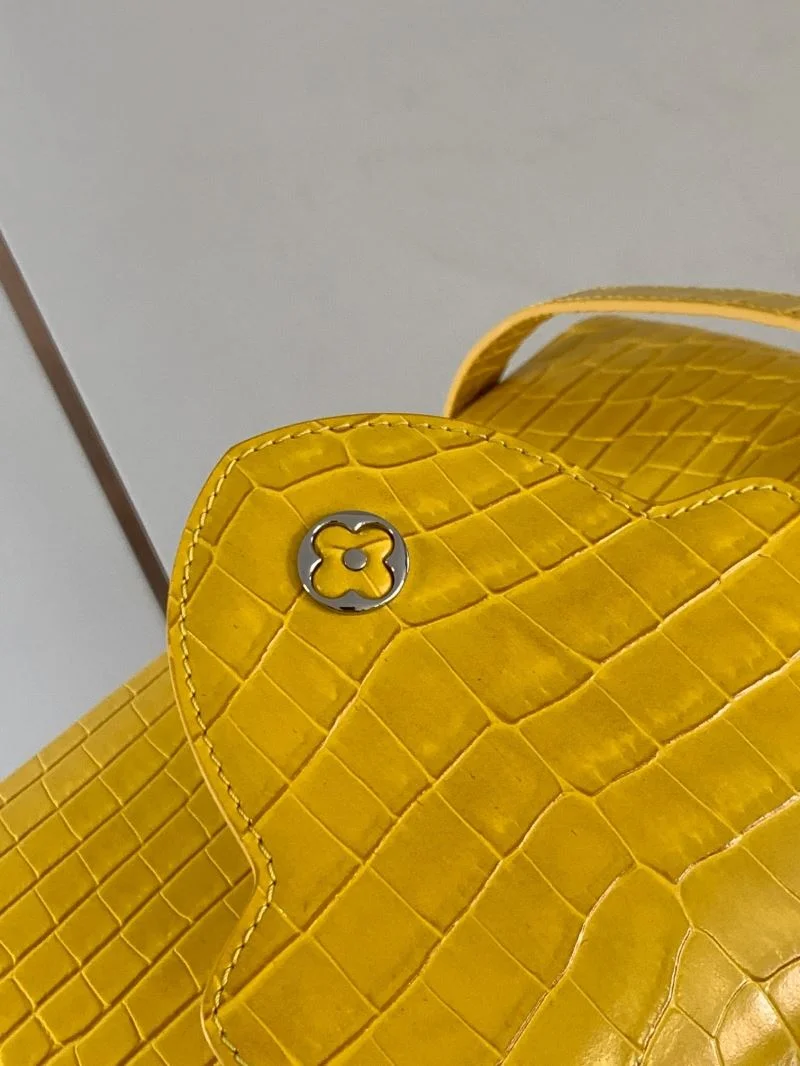 Stylish Louis Vuitton Capucines BB Bags 40033
