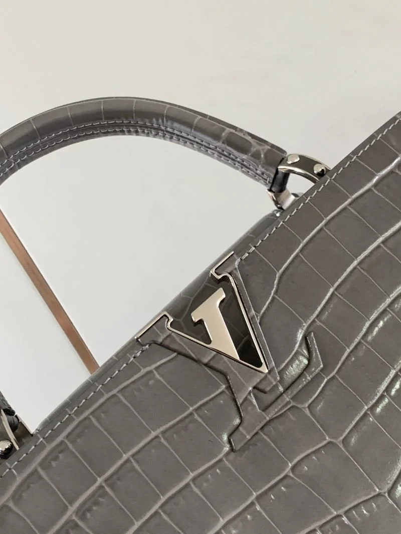 Affordable Louis Vuitton Capucines BB Bags 40032