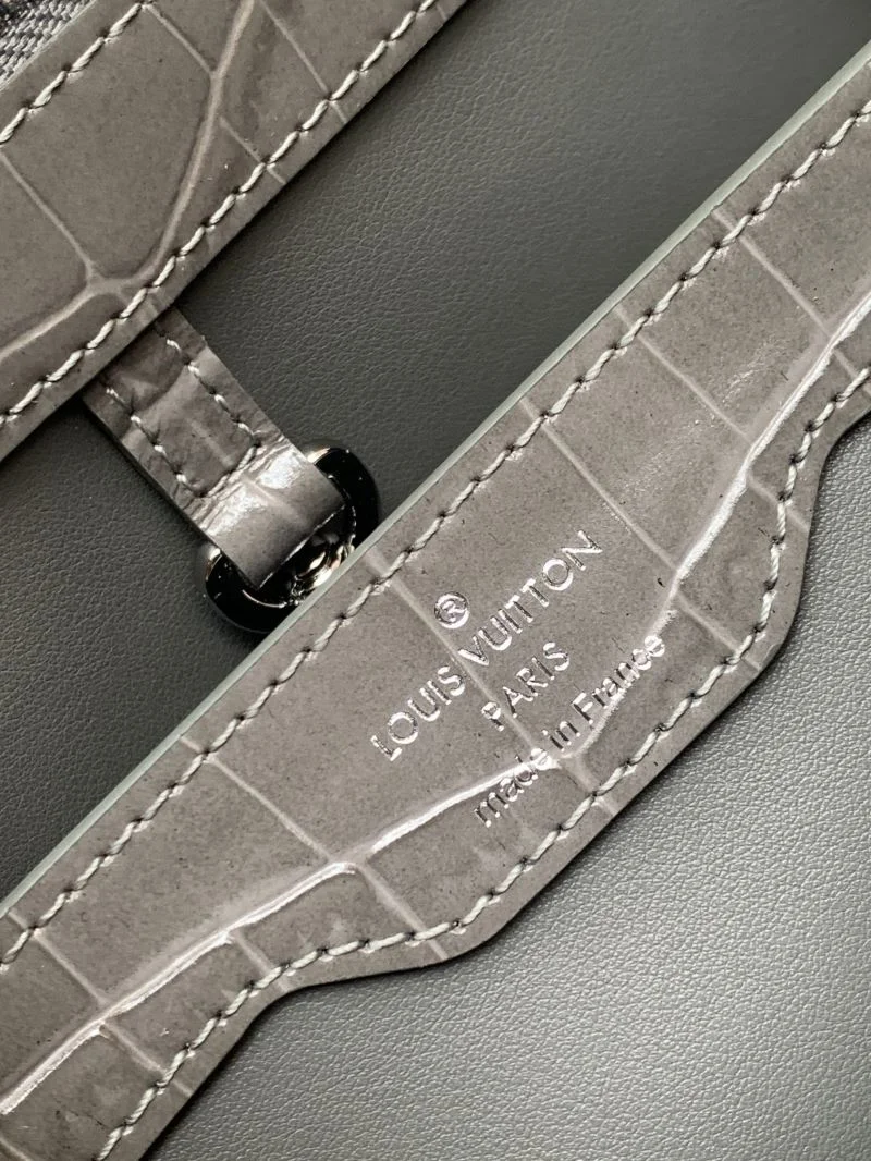 Affordable Louis Vuitton Capucines BB Bags 40032