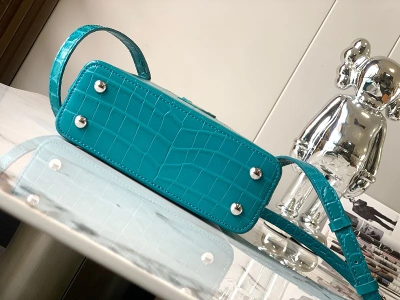 Trendy Louis Vuitton Capucines BB Bags 39977