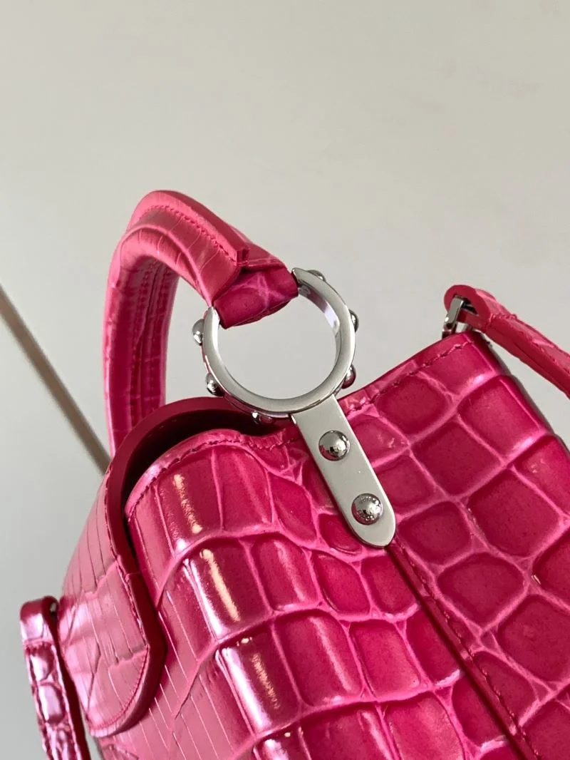 Louis Vuitton Capucines BB Bags Versatile 40030