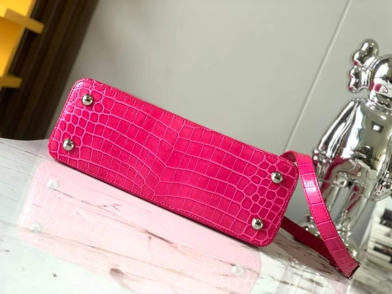 Modern Louis Vuitton Capucines BB Bags 39978