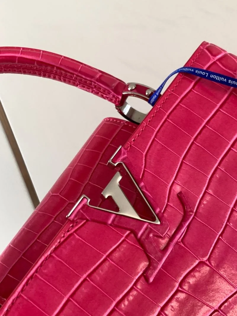 Modern Louis Vuitton Capucines BB Bags 39978