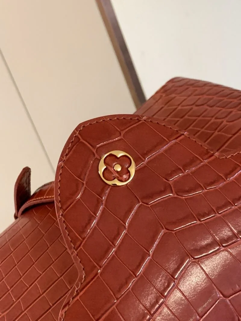 Cozy Louis Vuitton Capucines BB Bags 40034