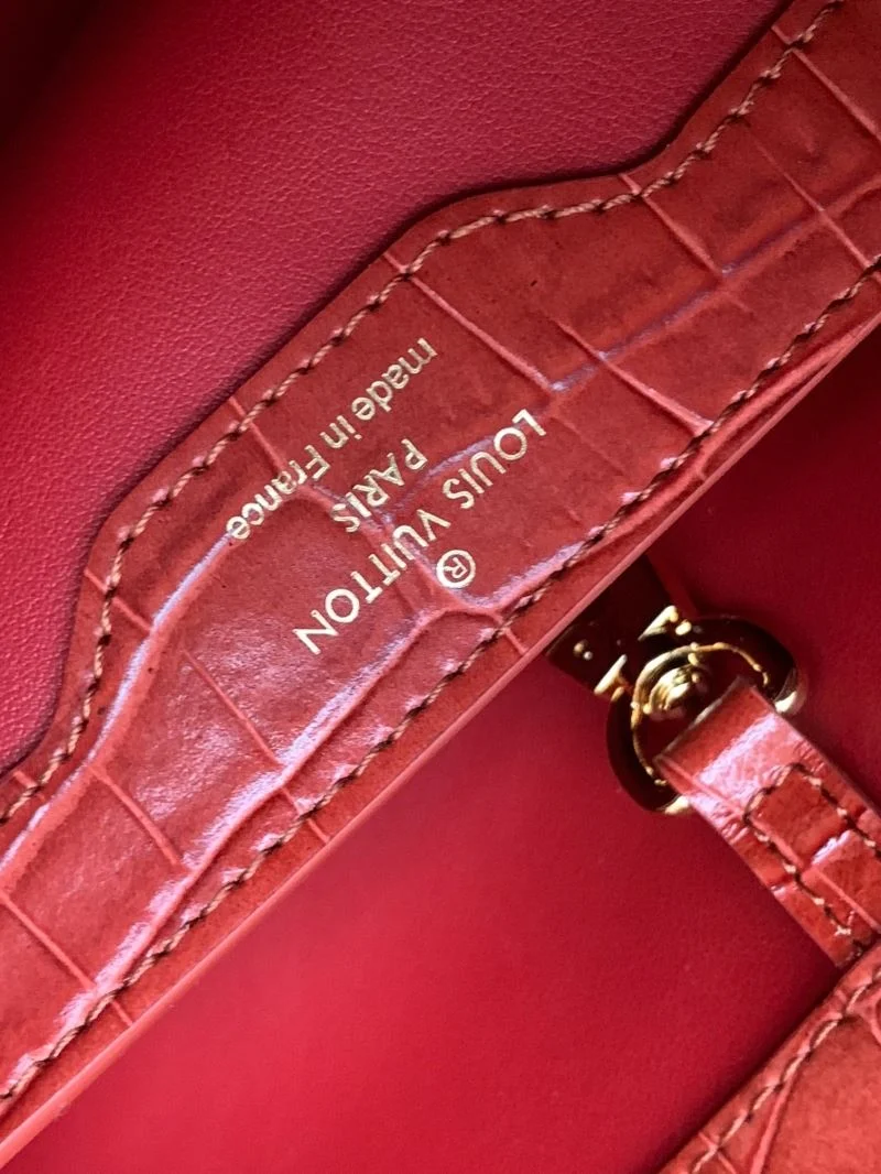 Cozy Louis Vuitton Capucines BB Bags 40034