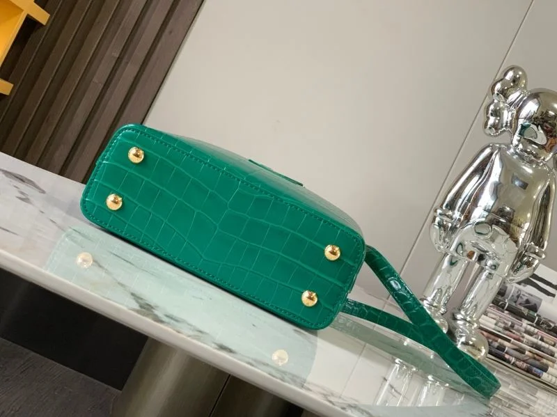 Efficient Louis Vuitton Capucines BB Bags 39975