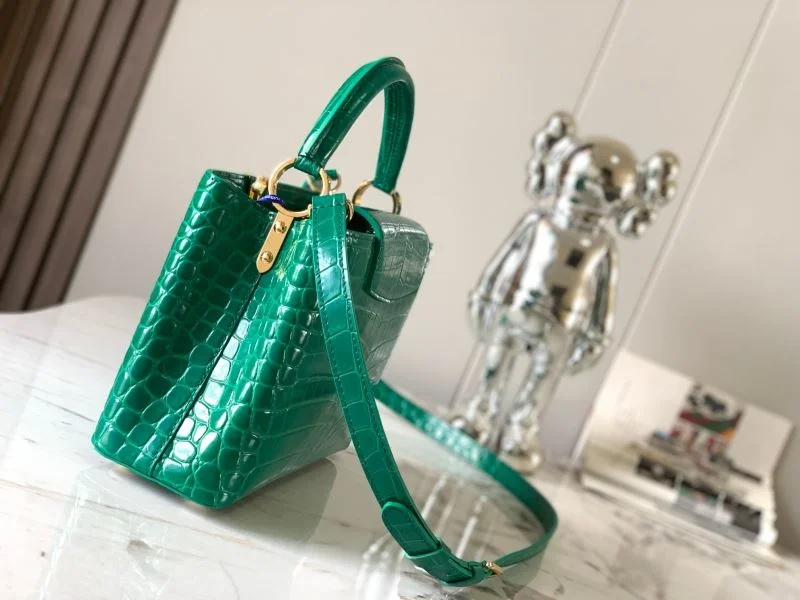 Breathable Louis Vuitton Capucines BB Bags 40011